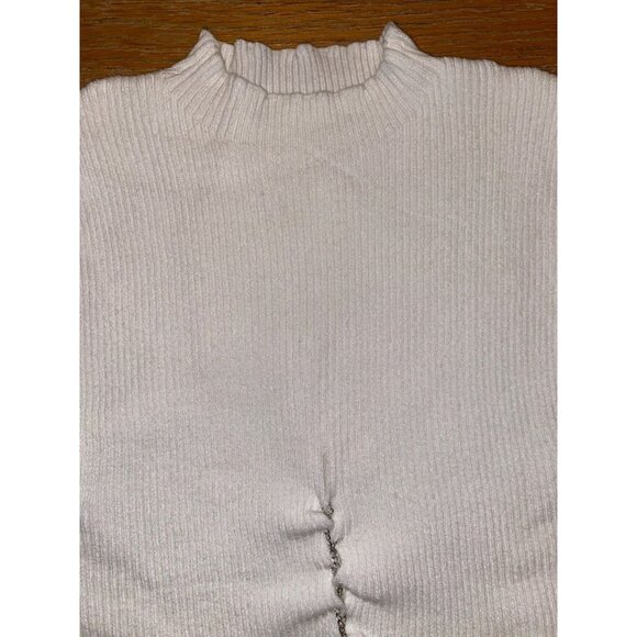 Ribbed Mock Neck Sleeveless Crop Top With Chain Detail In Cream - Picture 2 of 4